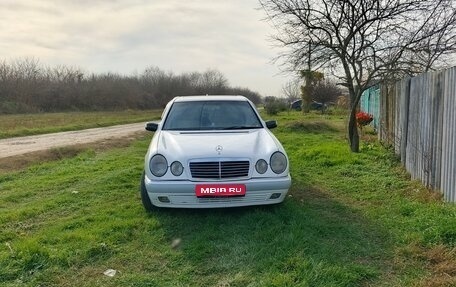 Mercedes-Benz E-Класс, 1996 год, 450 000 рублей, 1 фотография