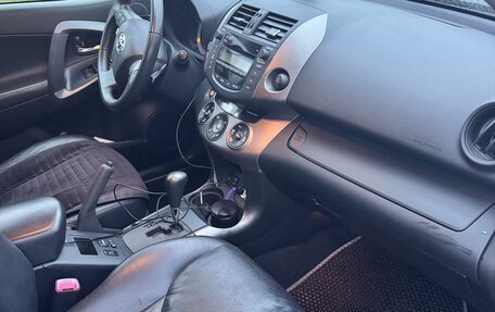 Toyota RAV4, 2011 год, 1 700 000 рублей, 16 фотография