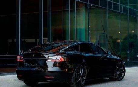 Tesla Model S I, 2018 год, 3 300 000 рублей, 2 фотография