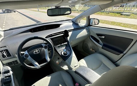 Toyota Prius, 2009 год, 1 070 000 рублей, 6 фотография