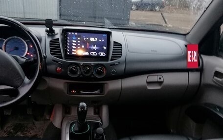 Mitsubishi L200 IV рестайлинг, 2008 год, 820 000 рублей, 10 фотография