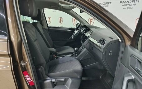 Volkswagen Tiguan II, 2018 год, 2 444 000 рублей, 14 фотография