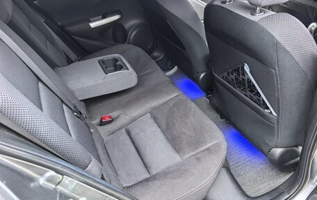 Honda Insight II рестайлинг, 2010 год, 1 030 000 рублей, 12 фотография