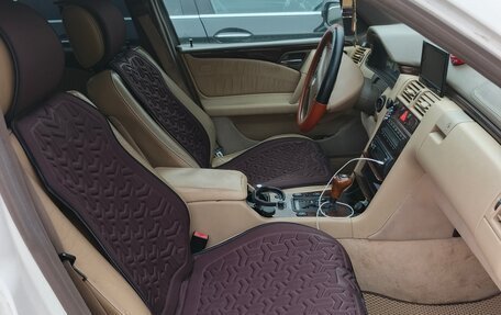 Mercedes-Benz E-Класс, 1996 год, 450 000 рублей, 3 фотография