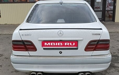 Mercedes-Benz E-Класс, 1996 год, 450 000 рублей, 8 фотография