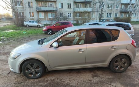 KIA cee'd I рестайлинг, 2010 год, 600 000 рублей, 12 фотография