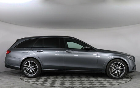 Mercedes-Benz E-Класс, 2020 год, 3 777 000 рублей, 4 фотография