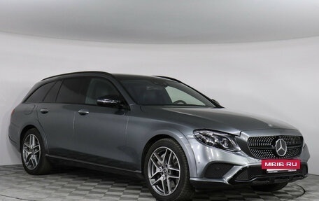 Mercedes-Benz E-Класс, 2020 год, 3 777 000 рублей, 3 фотография