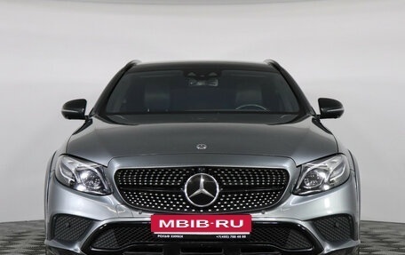 Mercedes-Benz E-Класс, 2020 год, 3 777 000 рублей, 2 фотография