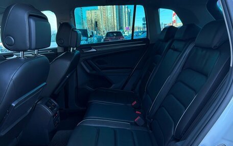 Volkswagen Tiguan II, 2019 год, 2 495 700 рублей, 12 фотография