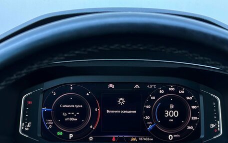 Volkswagen Tiguan II, 2019 год, 2 495 700 рублей, 21 фотография