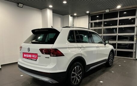 Volkswagen Tiguan II, 2020 год, 2 597 000 рублей, 3 фотография