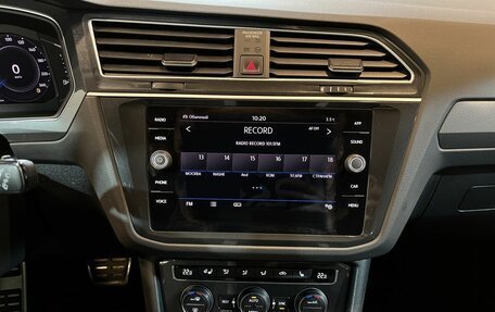 Volkswagen Tiguan II, 2020 год, 2 597 000 рублей, 13 фотография