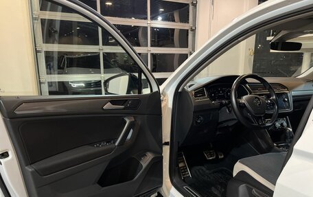 Volkswagen Tiguan II, 2020 год, 2 597 000 рублей, 21 фотография