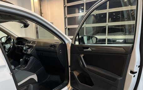 Volkswagen Tiguan II, 2020 год, 2 597 000 рублей, 27 фотография