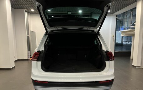 Volkswagen Tiguan II, 2020 год, 2 597 000 рублей, 36 фотография