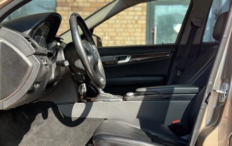 Mercedes-Benz C-Класс, 2009 год, 900 000 рублей, 9 фотография