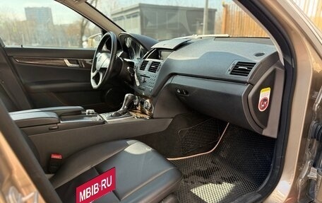 Mercedes-Benz C-Класс, 2009 год, 900 000 рублей, 10 фотография