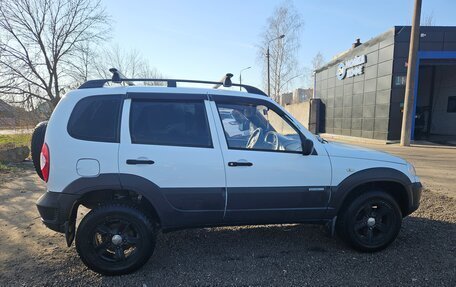 Chevrolet Niva I рестайлинг, 2014 год, 615 000 рублей, 3 фотография