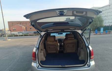 Toyota Ipsum II, 2001 год, 1 200 000 рублей, 13 фотография