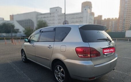 Toyota Ipsum II, 2001 год, 1 200 000 рублей, 27 фотография