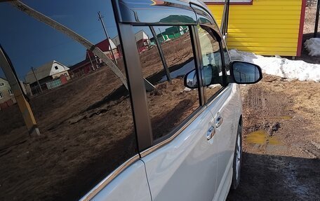 Toyota Esquire I, 2015 год, 2 100 000 рублей, 4 фотография