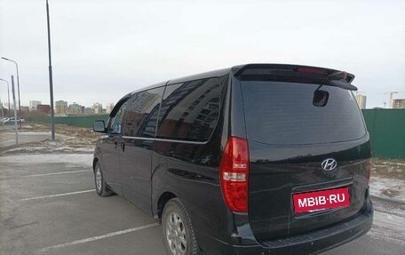 Hyundai Grand Starex Grand Starex I рестайлинг 2, 2008 год, 1 300 000 рублей, 2 фотография