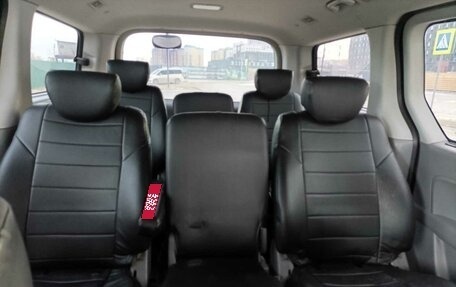 Hyundai Grand Starex Grand Starex I рестайлинг 2, 2008 год, 1 300 000 рублей, 11 фотография