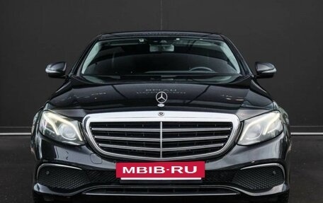 Mercedes-Benz E-Класс, 2018 год, 2 750 000 рублей, 2 фотография