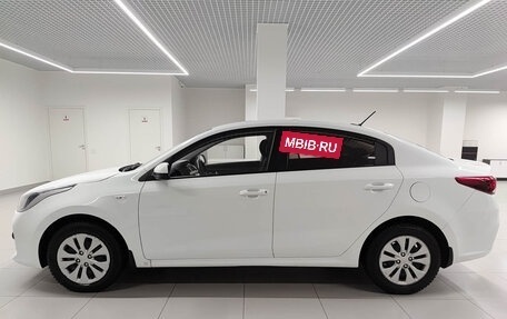 KIA Rio IV, 2018 год, 1 067 000 рублей, 10 фотография