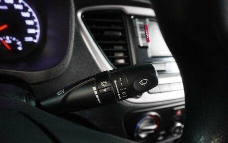 Hyundai Solaris II рестайлинг, 2017 год, 1 299 000 рублей, 14 фотография