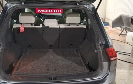 Volkswagen Tiguan II, 2020 год, 3 550 000 рублей, 10 фотография