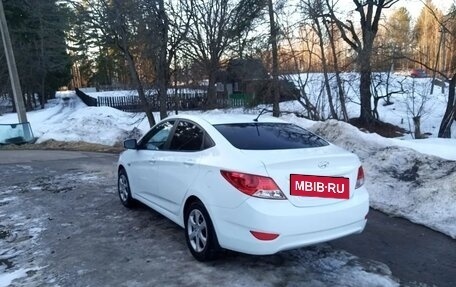 Hyundai Solaris II рестайлинг, 2011 год, 750 000 рублей, 4 фотография