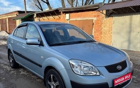 KIA Rio II, 2009 год, 670 000 рублей, 1 фотография