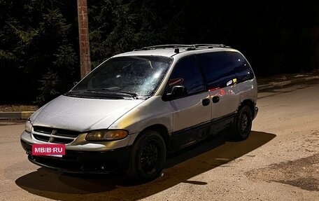 Chrysler Voyager III, 2000 год, 99 999 рублей, 2 фотография