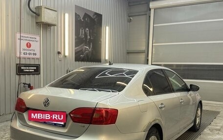 Volkswagen Jetta VI, 2011 год, 535 000 рублей, 3 фотография