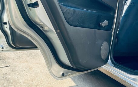 Mitsubishi Space Star I рестайлинг, 1999 год, 225 000 рублей, 15 фотография