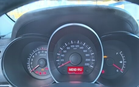 KIA Rio III рестайлинг, 2015 год, 988 000 рублей, 23 фотография