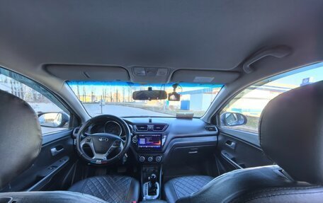 KIA Rio III рестайлинг, 2015 год, 988 000 рублей, 20 фотография