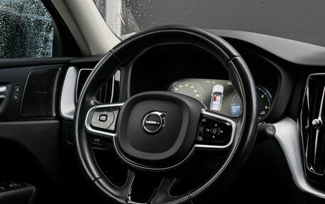 Volvo XC60 II, 2019 год, 3 890 000 рублей, 11 фотография