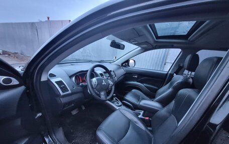 Mitsubishi Outlander III рестайлинг 3, 2008 год, 1 050 000 рублей, 7 фотография