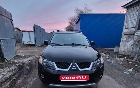 Mitsubishi Outlander III рестайлинг 3, 2008 год, 1 050 000 рублей, 2 фотография
