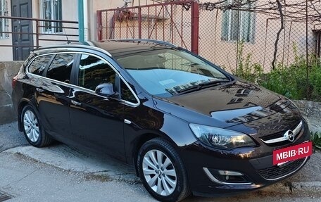 Opel Astra J, 2013 год, 1 000 000 рублей, 2 фотография