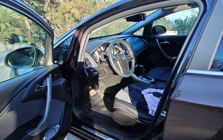 Opel Astra J, 2013 год, 1 000 000 рублей, 16 фотография