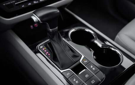 KIA Carnival III, 2020 год, 3 250 000 рублей, 16 фотография