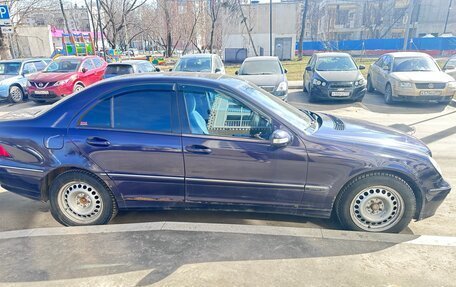 Mercedes-Benz C-Класс, 2000 год, 650 000 рублей, 3 фотография