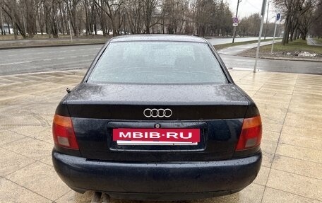 Audi A4, 1995 год, 100 000 рублей, 5 фотография