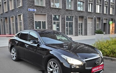 Infiniti Q70 I, 2017 год, 2 350 000 рублей, 3 фотография