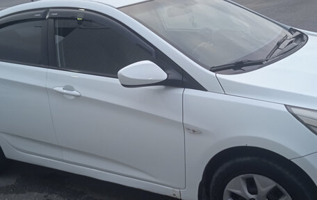 Hyundai Solaris II рестайлинг, 2016 год, 650 000 рублей, 3 фотография