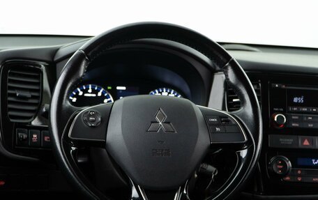 Mitsubishi Outlander III рестайлинг 3, 2016 год, 1 879 050 рублей, 12 фотография